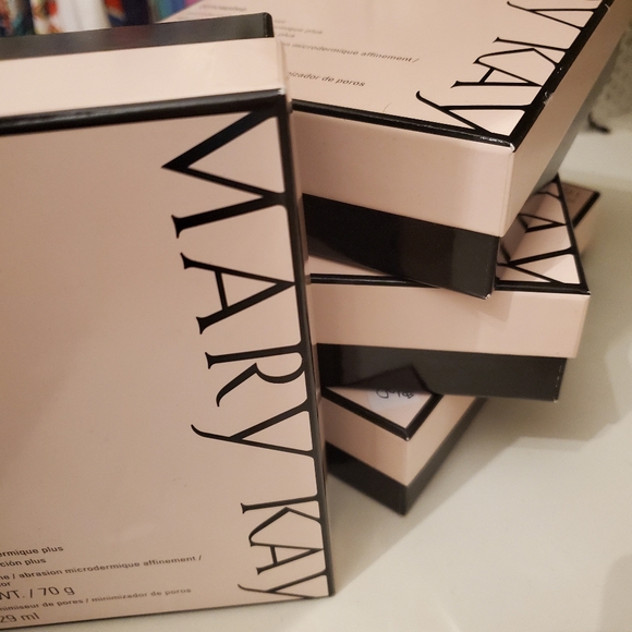 Microdermabrasion Plus - Picture 2 of 2